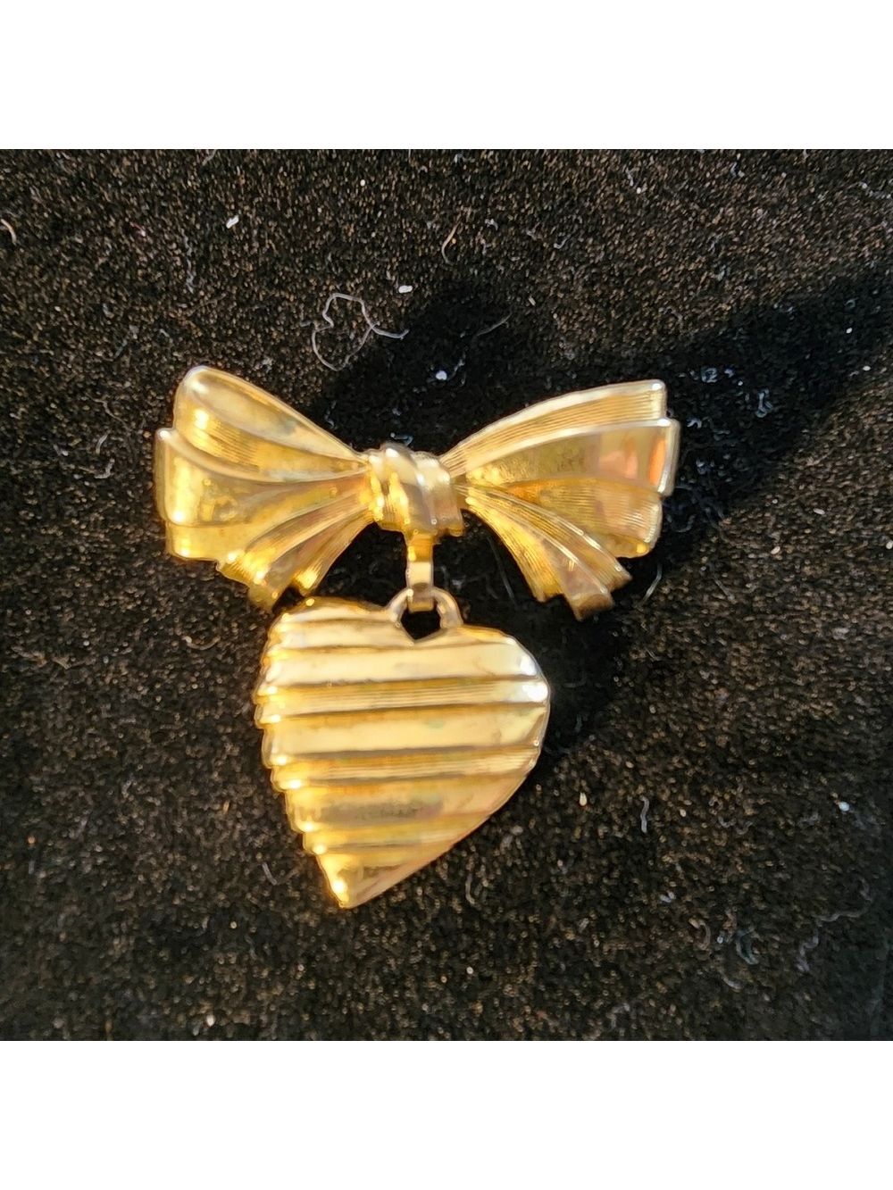 Avon Gold-Tone Bow & Heart Brooch  “I Love You Grandmother” Engraved